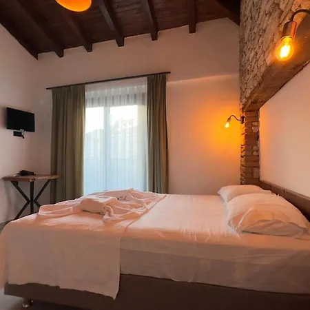Bed & Breakfast Mira House Cesme